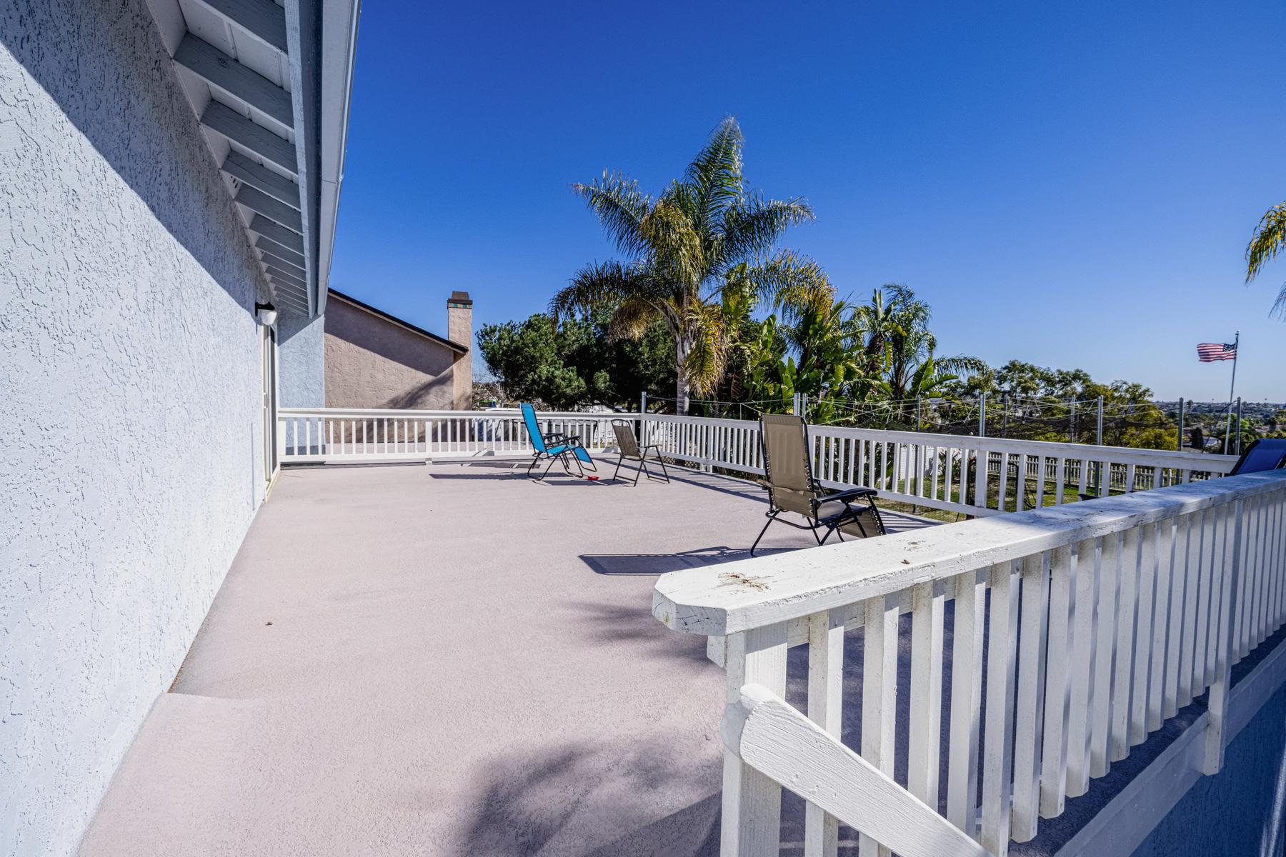 The deck at Sober San Diego Living in Oceanside